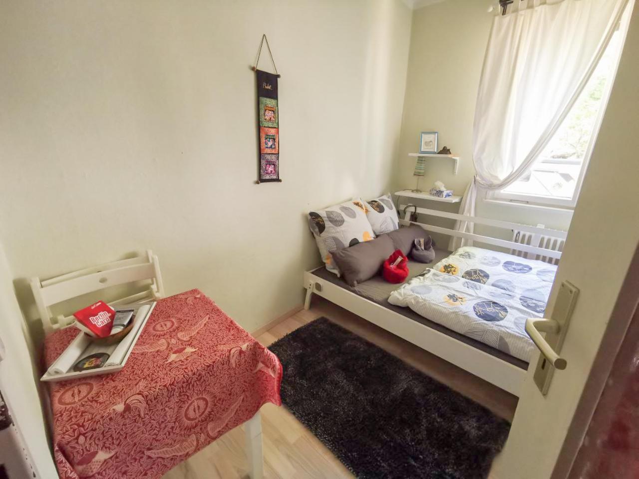 Cosy Room In Our Apartment Berlin Exterior photo